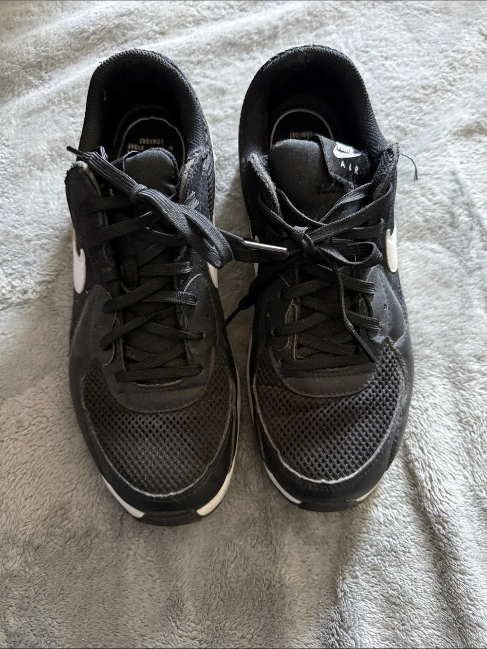 Nike Air women’s Black Athletic Sneakers
